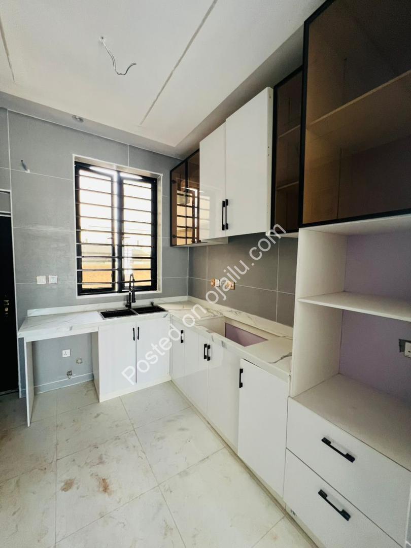 Ikota’s Finest: 4-Bed Ensuite Home + BQ at ₦250M
