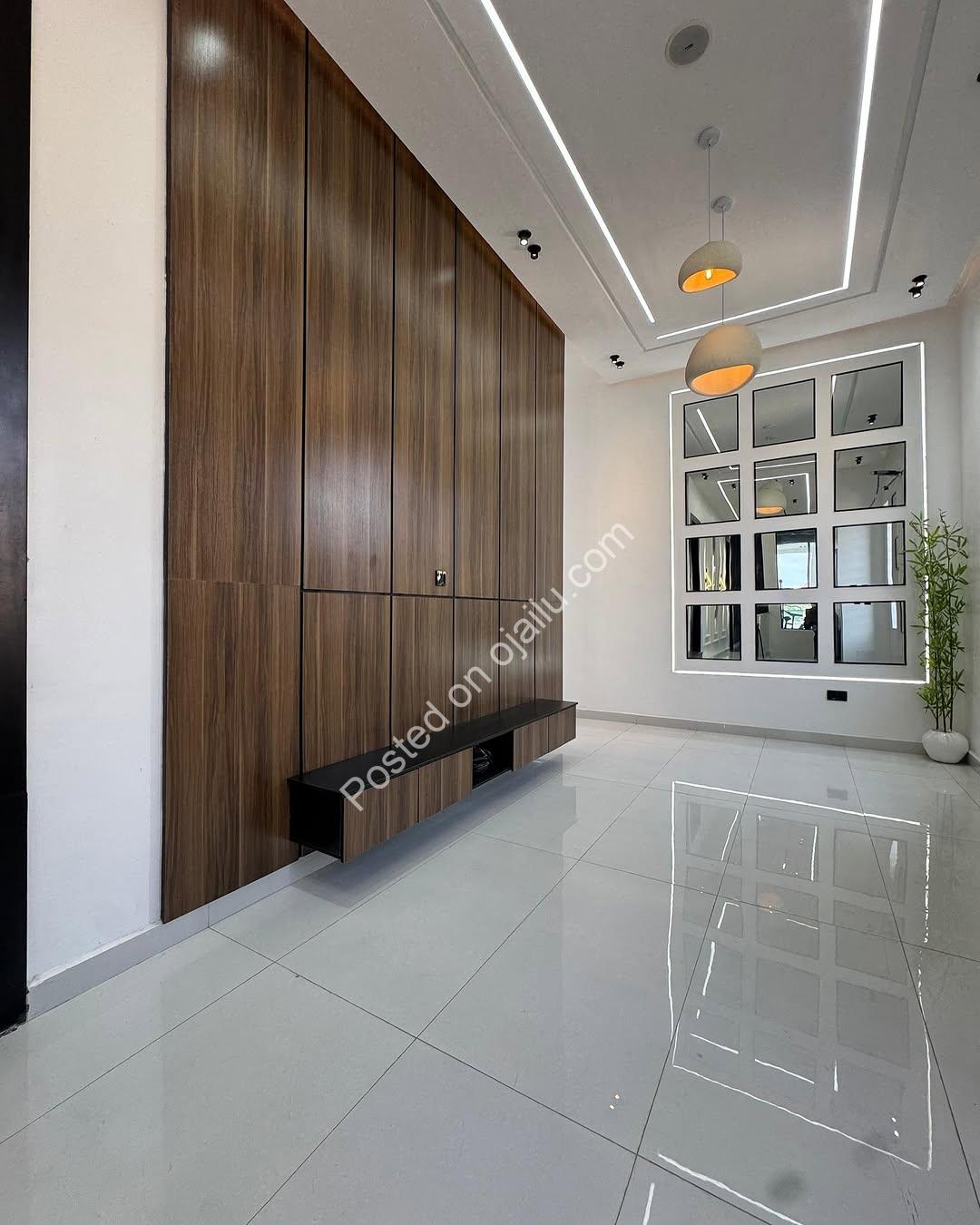 ELEVATED ESTATE LIVING: 5-Bed Duplex with Pool & Gym – Now 420M