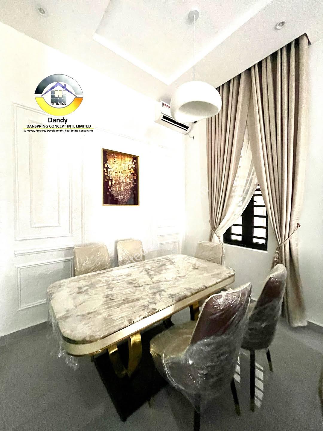 Modern 3BR Duplex with Bluetooth Sound System