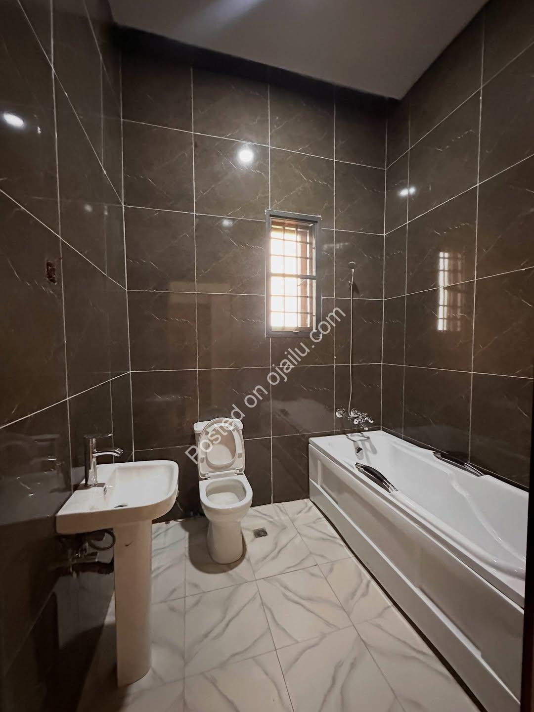 Gwarinpa’s Finest: 7-Bed Smart Home + Pool & BQ