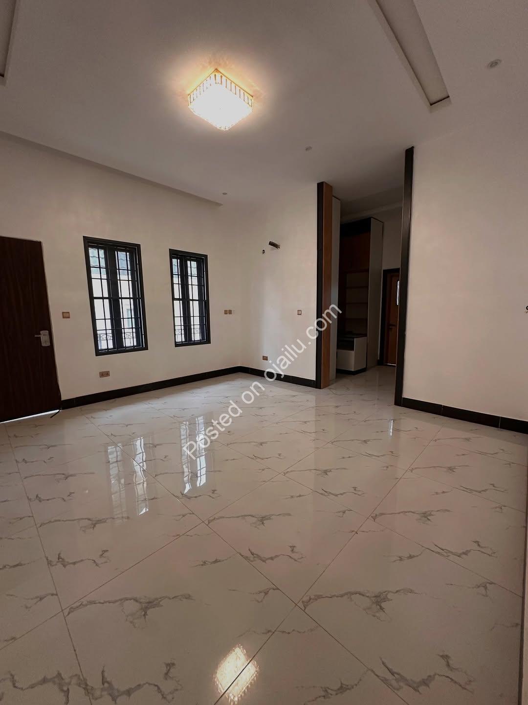Gwarinpa’s Finest: 7-Bed Smart Home + Pool & BQ