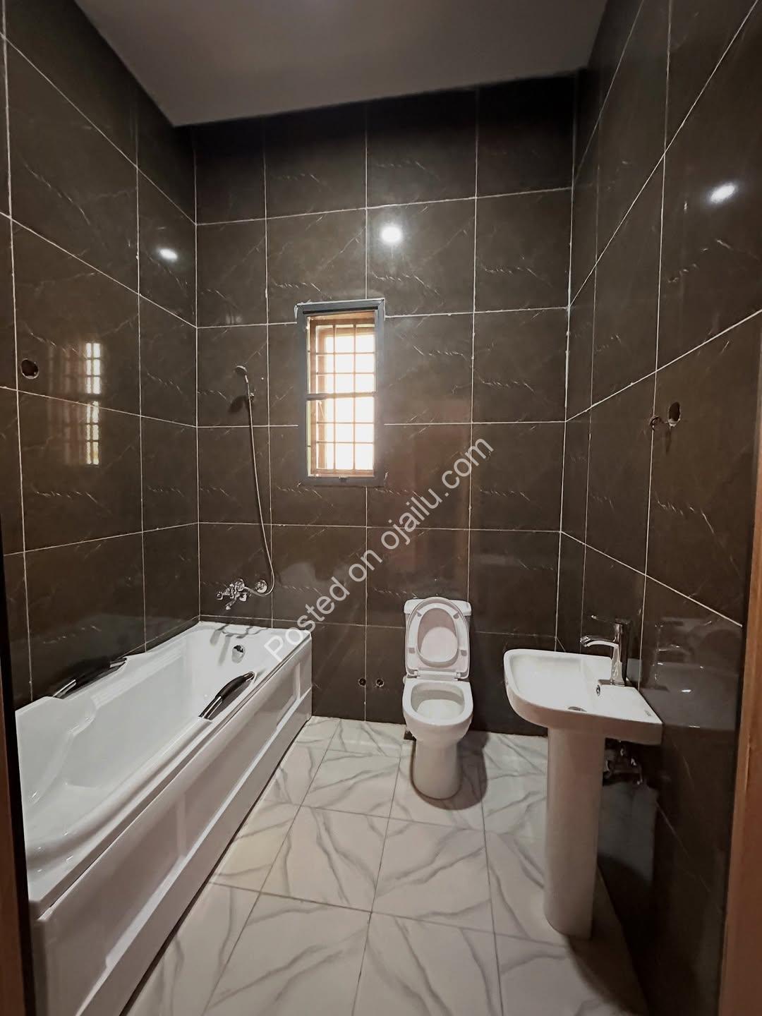 Gwarinpa’s Finest: 7-Bed Smart Home + Pool & BQ