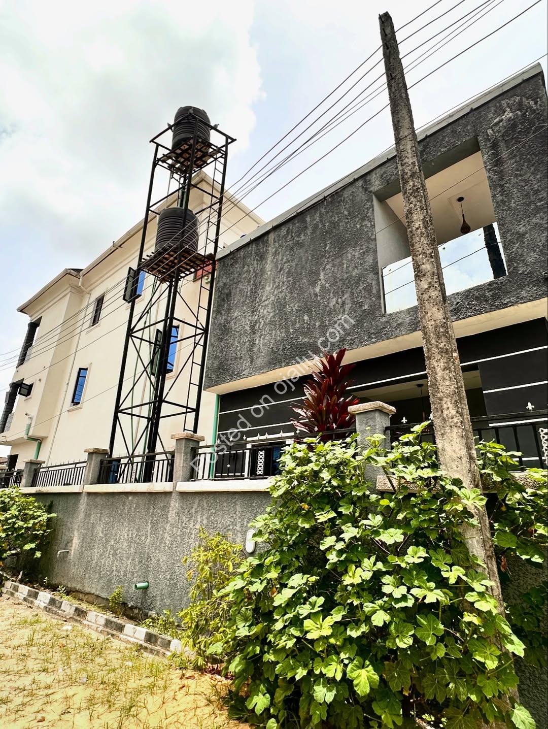 Sangotedo Stunner: 6-Bed + Penthouse, CofO in View