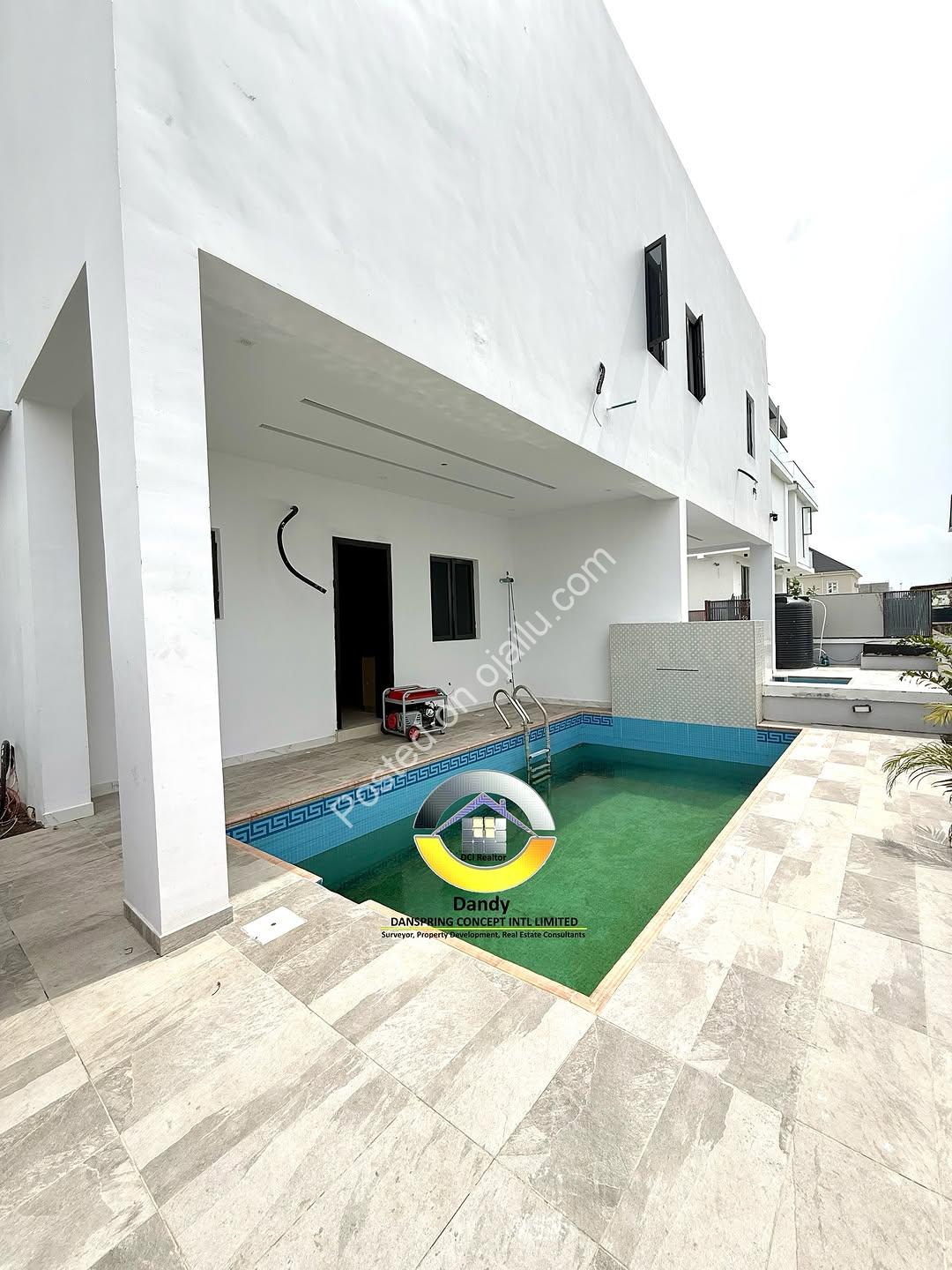 Ikate Gem: 5-Bed Duplex with Pool & Cinema