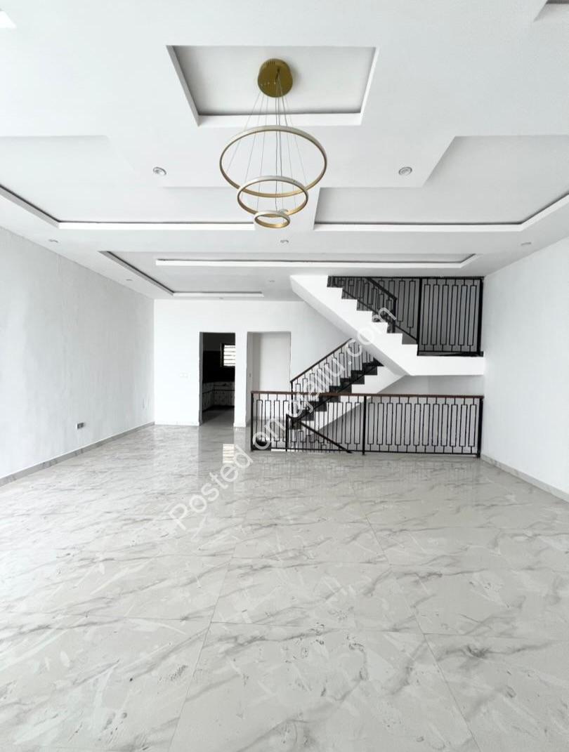 Chevron Lekki: 4-Bed Terrace Duplex with Expansive Finishes
