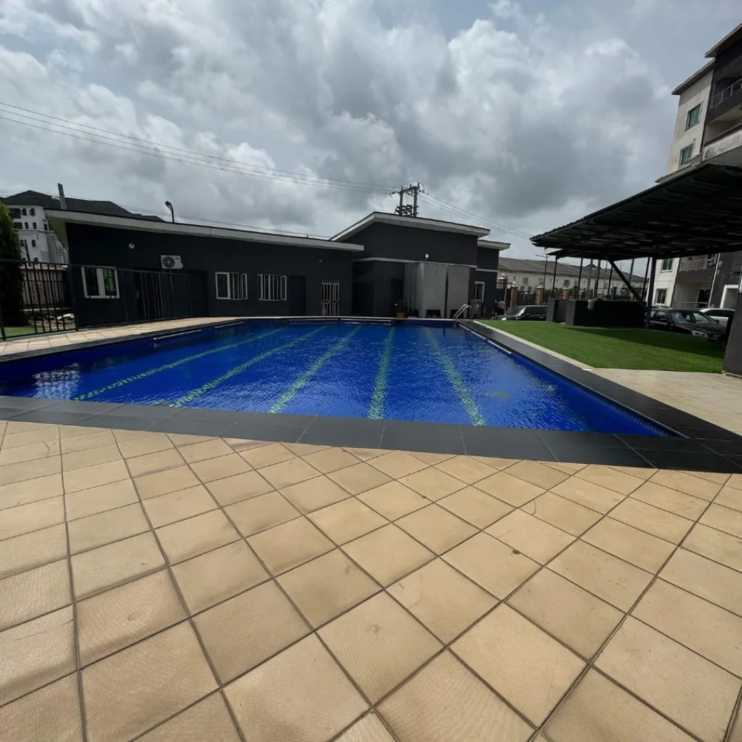 Poolside Serenity: 3BR Serviced Home with BQ & Smart TV