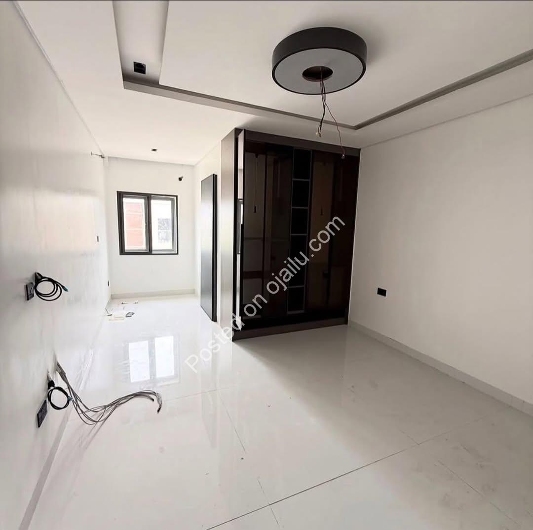 Smart 3-Bed Home: Alexa, BQ & Parking