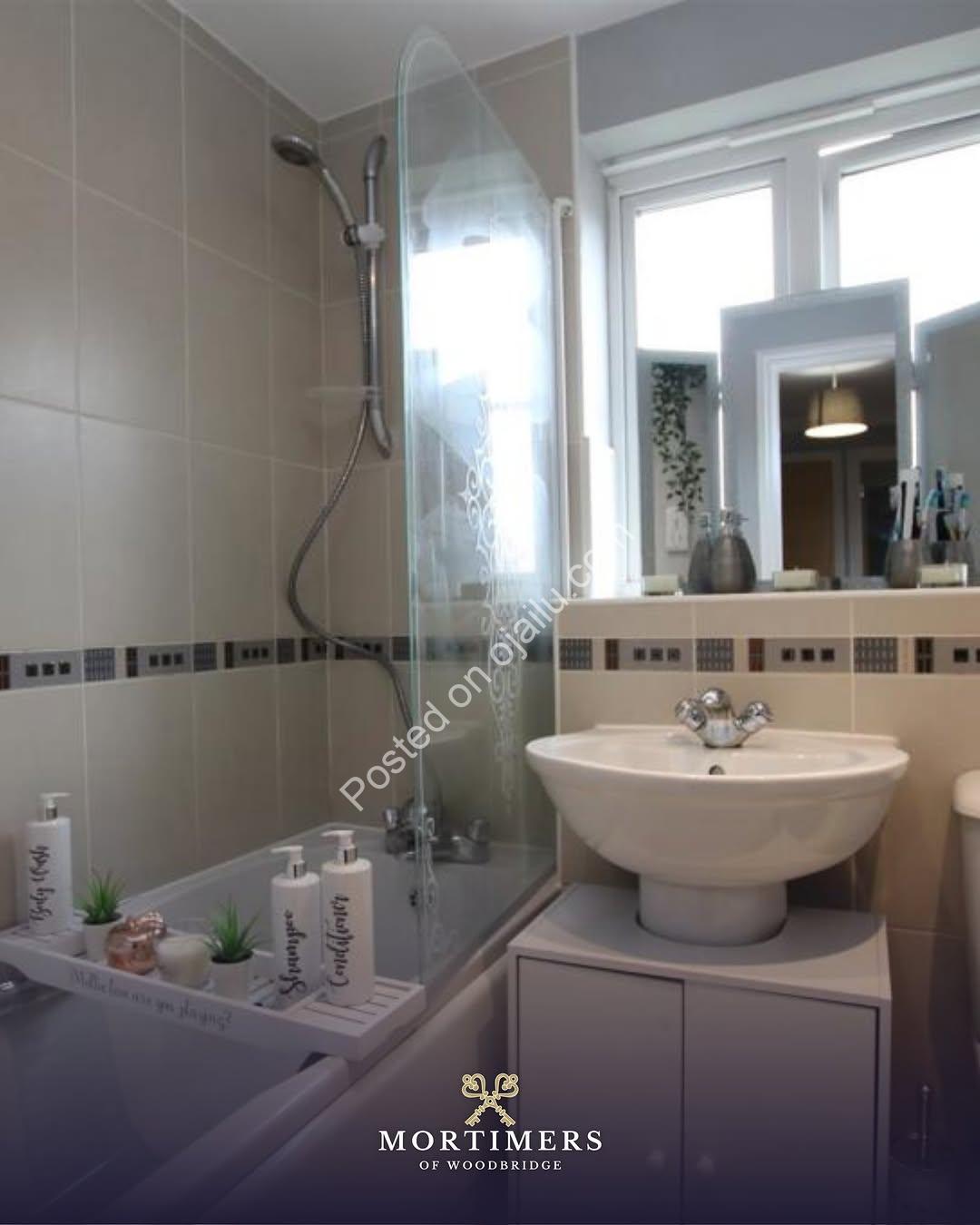 Woodland Views: 2-Bed Kesgrave Apartment