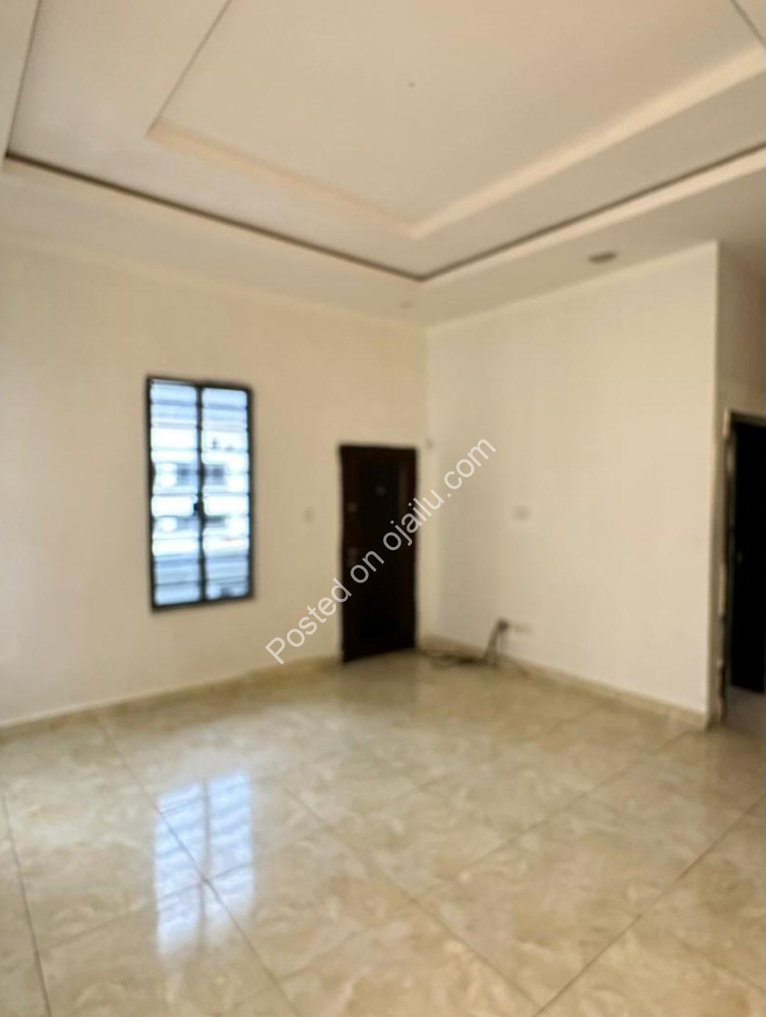 Interlocking Street Gem: 4-Bed Duplex with BQ