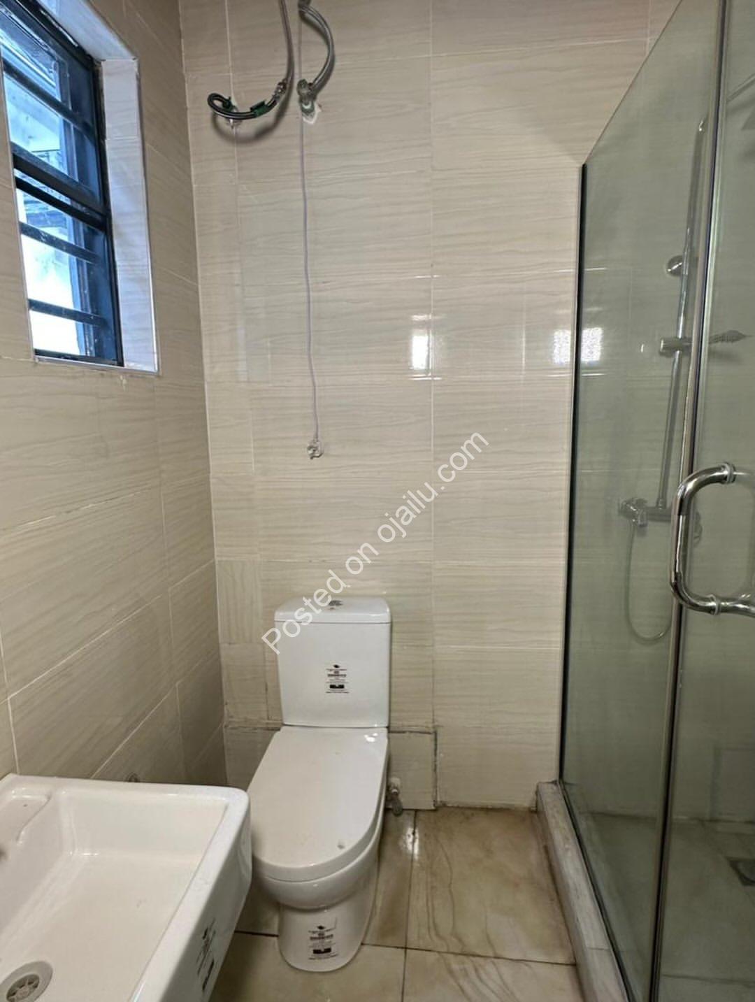 Interlocking Street Gem: 4-Bed Duplex with BQ