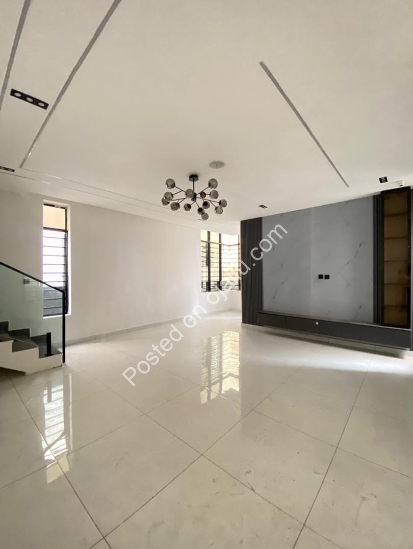 Brand New 4-Bed Stunner in Sangotedo