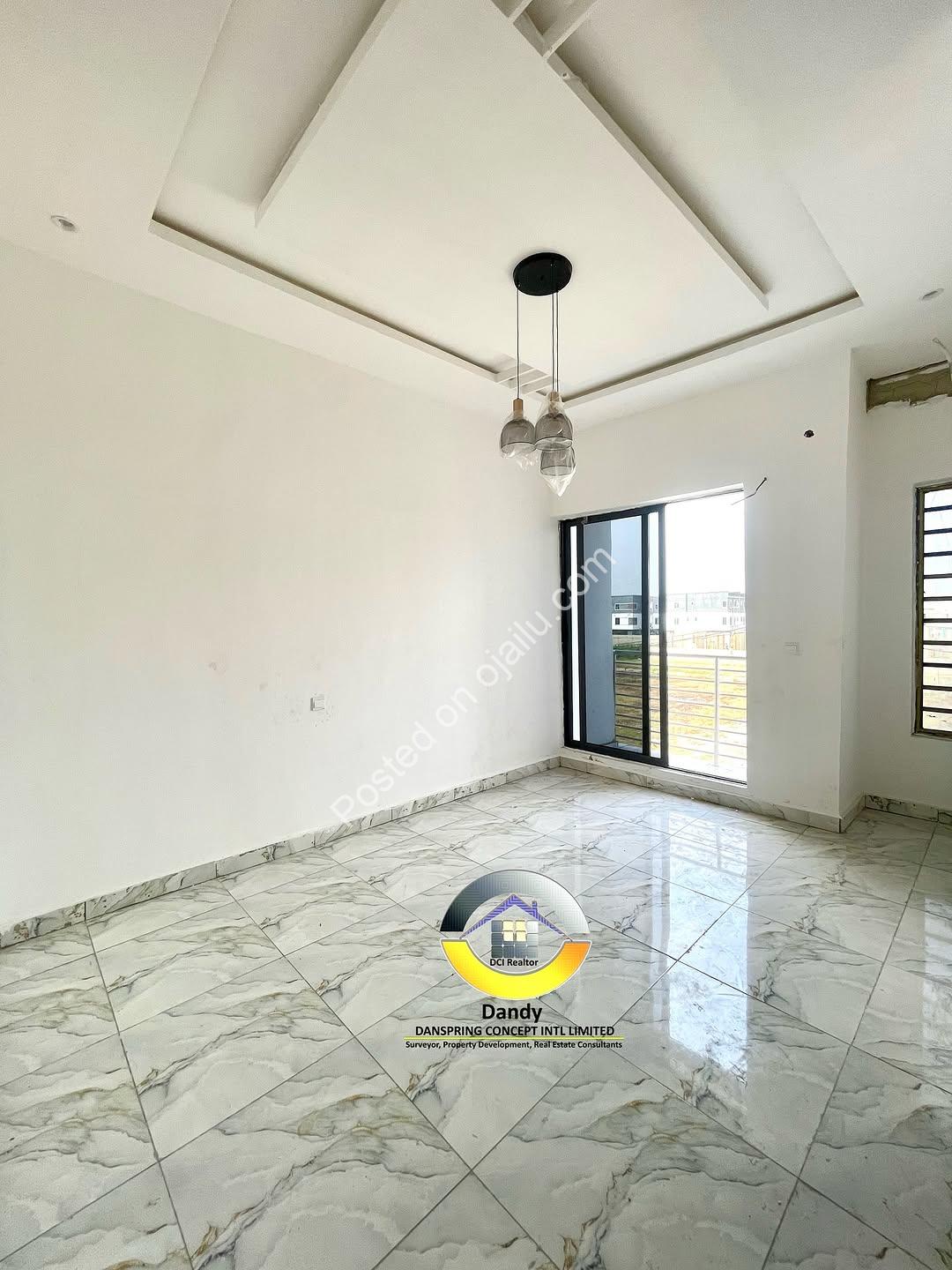 Brand New Terrace Duplex: Ensuite Bedrooms & BQ!