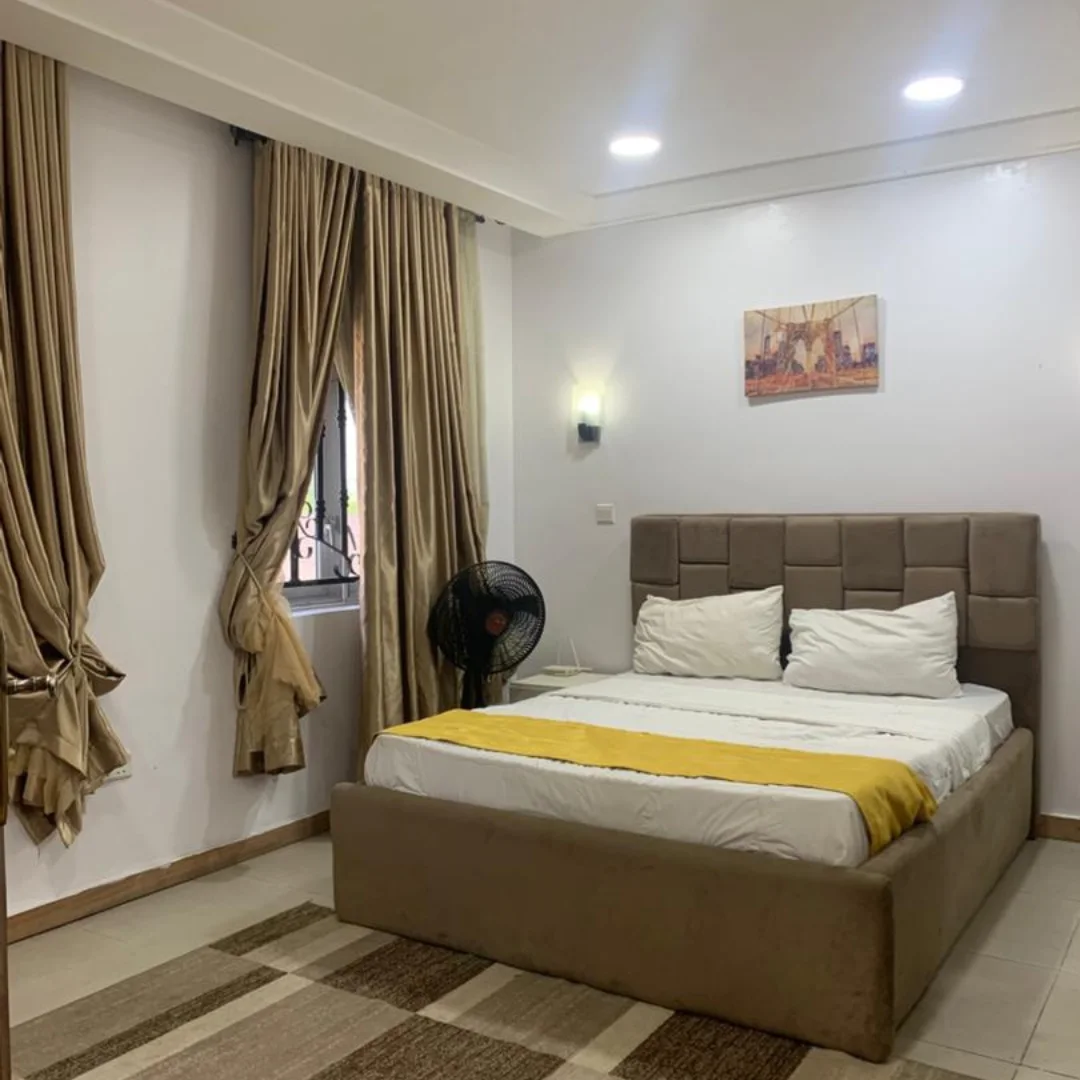 Poolside Living: 1BR Mini Flat in Lekki Phase 1
