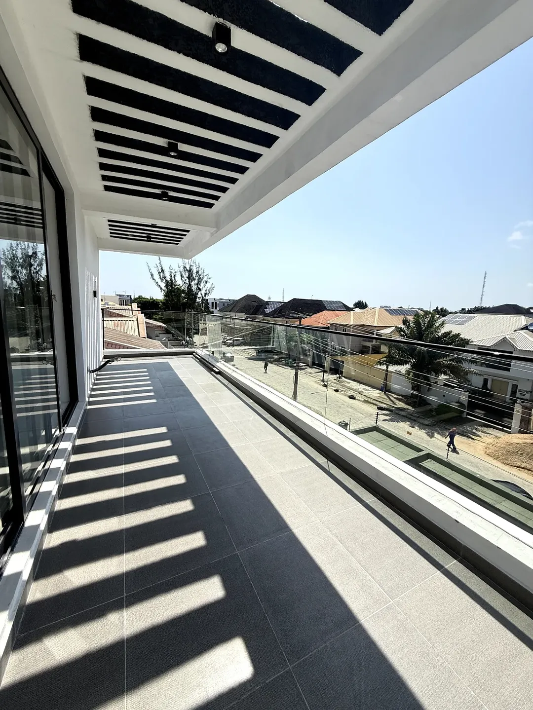 NEW! 5BR Lekki Phase 1 Mansion with Pool, Cinema & Gym