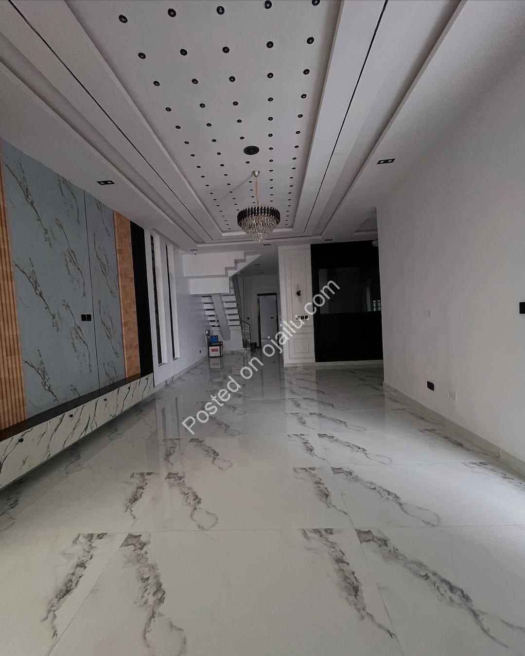 **Jacuzzi & Pool Oasis: 5BR Ikota Duplex – 400M**