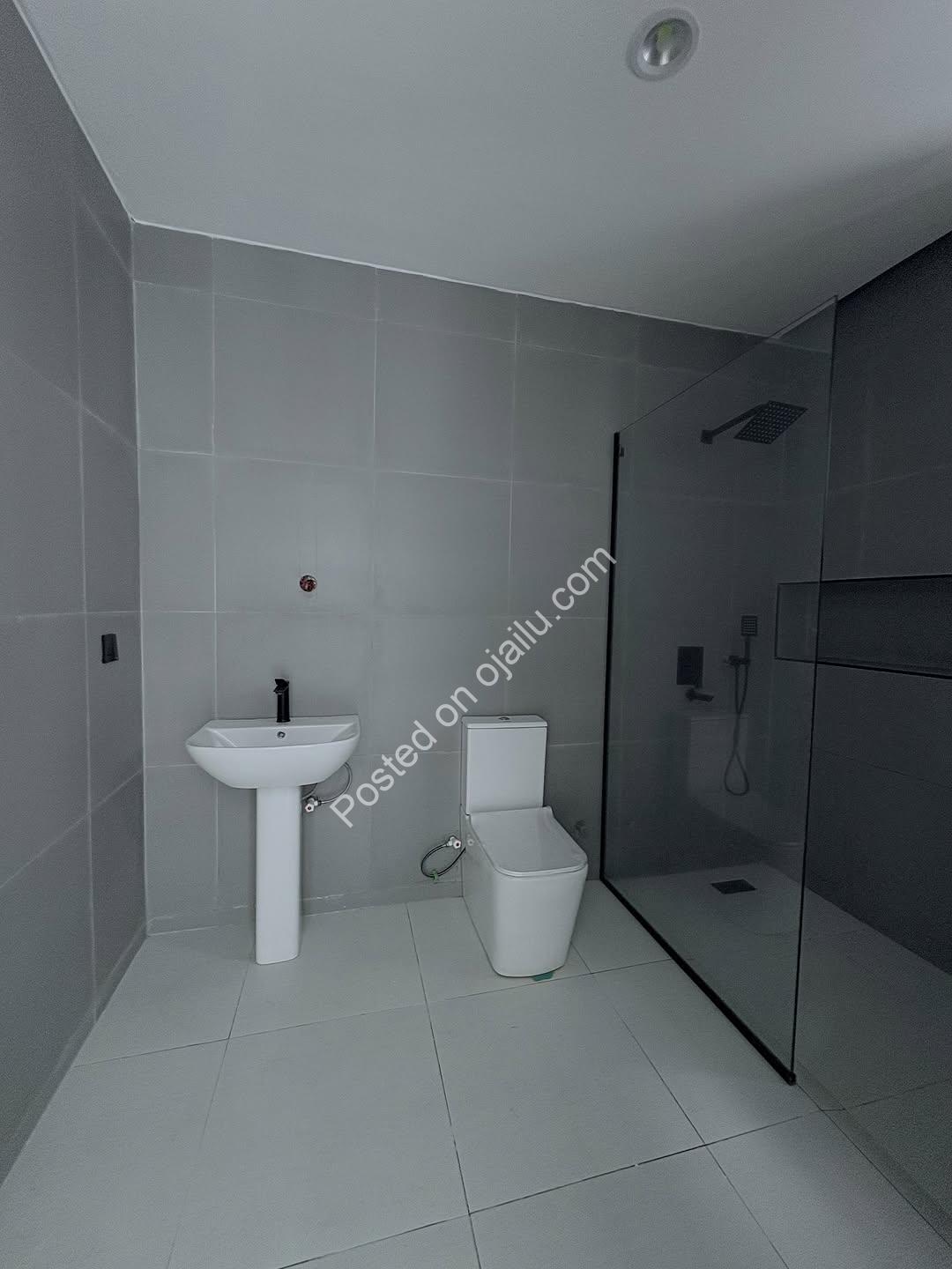 Brand New Lekki Phase 1 Apartments – All Rooms En-Suite