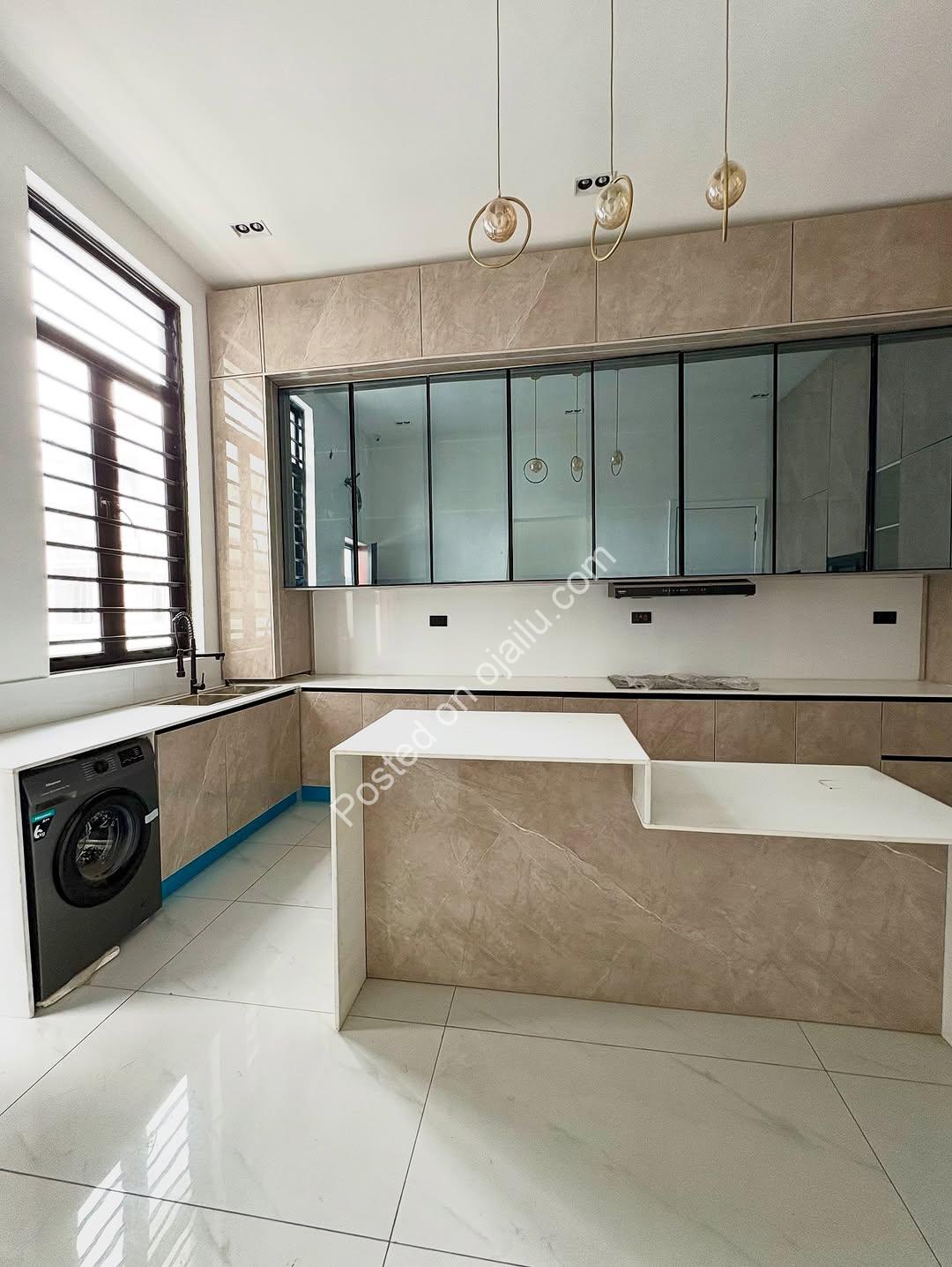 Automated Smart Home with Pool & Bluetooth Sound System