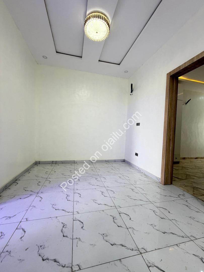 Solar-Powered 3-Bed Duplex in Abraham Adesanya