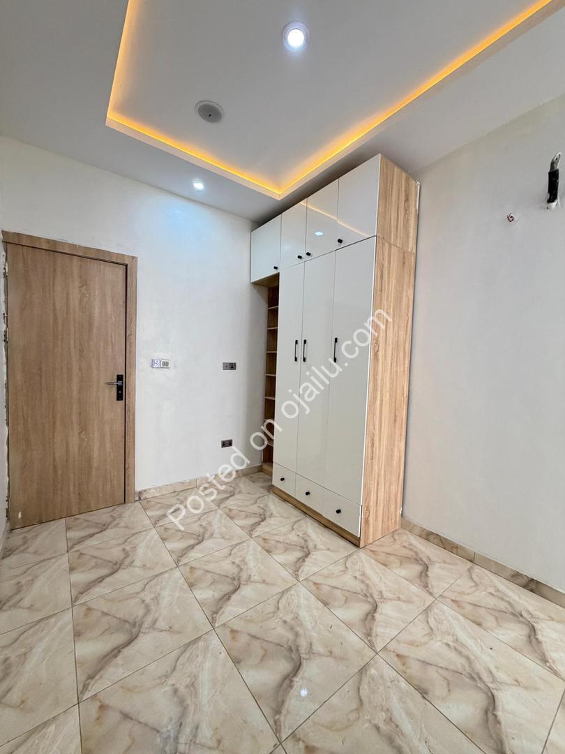 Solar-Powered 3-Bed Duplex in Abraham Adesanya