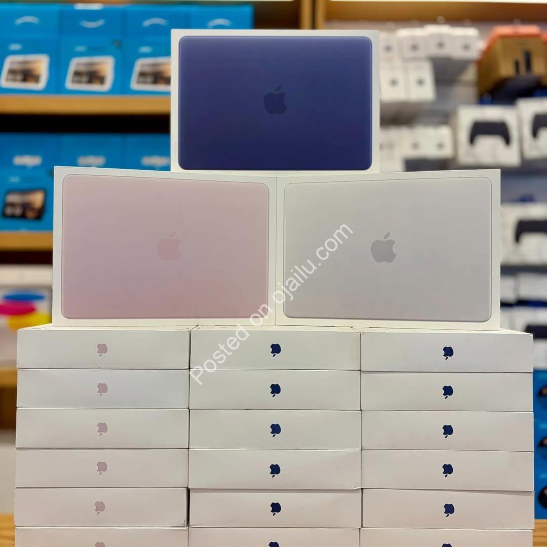 Sleek & Speedy: MacBook Neo 256GB SSD Under 1M