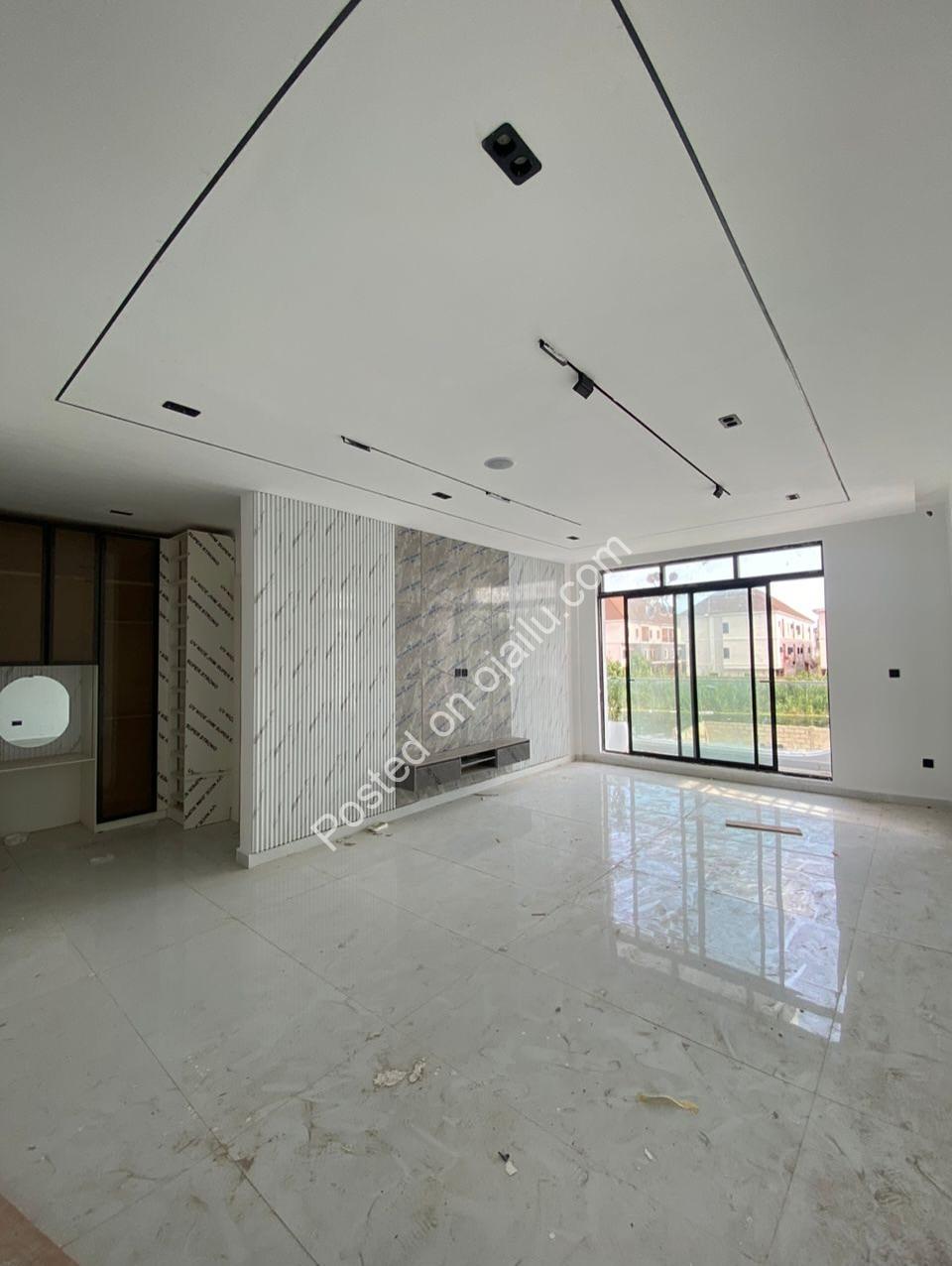 Ikate’s Finest: 5-Bed Brand New Home with Cinema