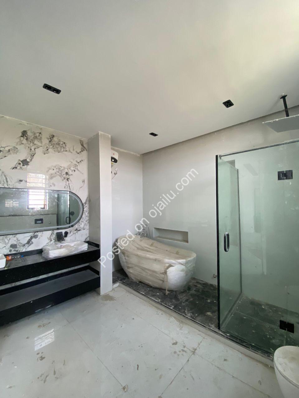 Ikate’s Finest: 5-Bed Brand New Home with Cinema