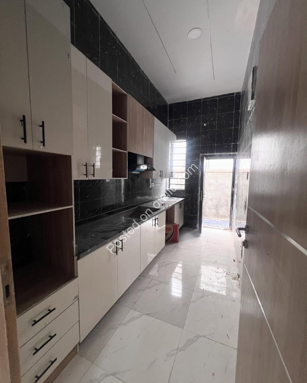 Your Dream Home Awaits: 3BR Terrace Duplex, Ajah