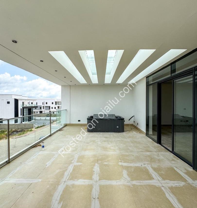 Ikate’s Finest: 5-Bed + Cinema & Gym