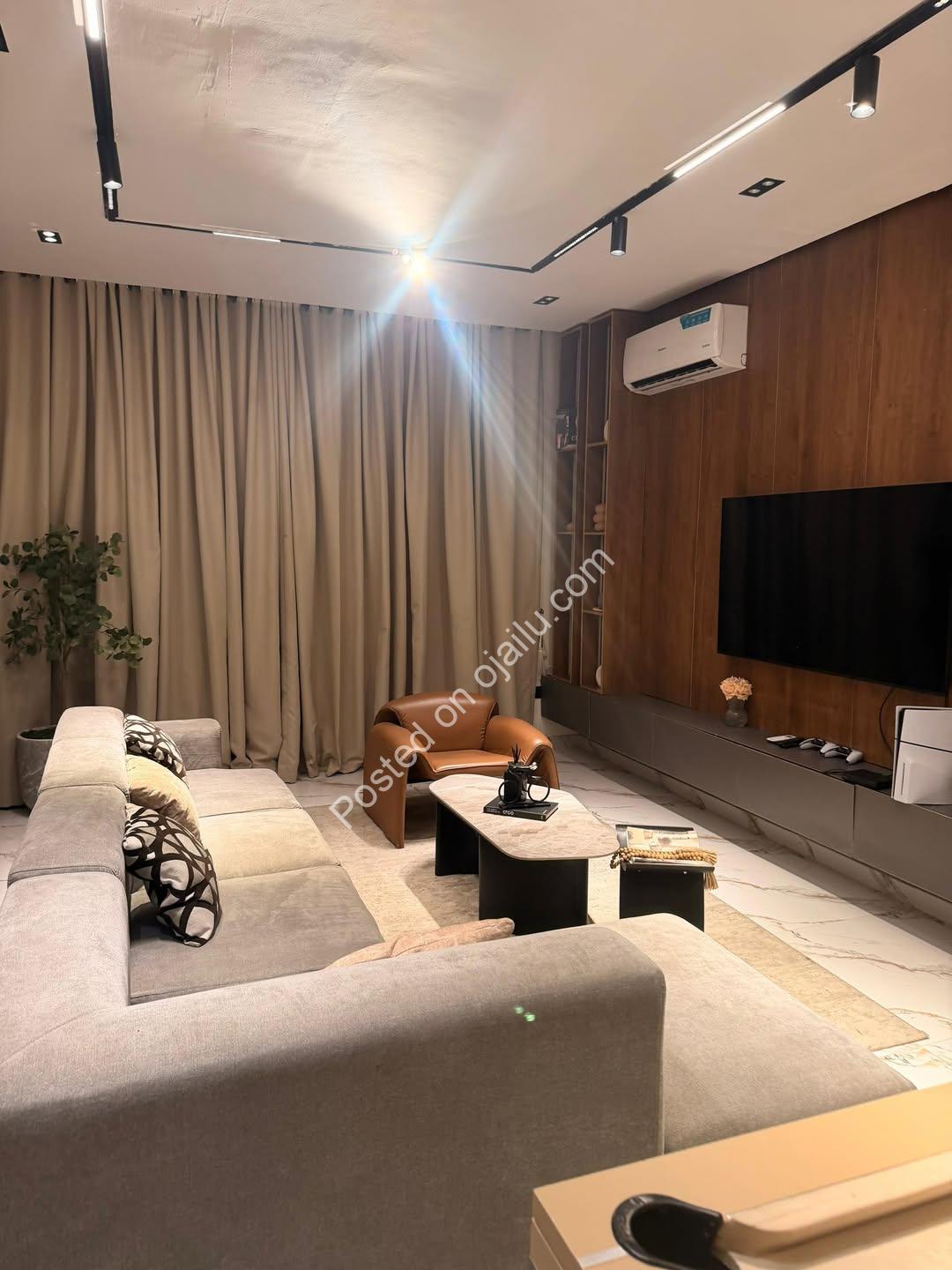 Rent Ikate’s Finest: 2BR with Inverter, Pool & PS5