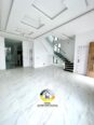 Modern 4-Bed Duplex with Pool in Chevron
