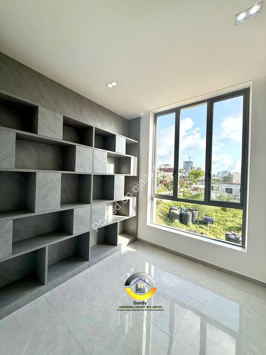 Ikoyi Smart Duplex: Pool, Cinema & Rooftop Terrace