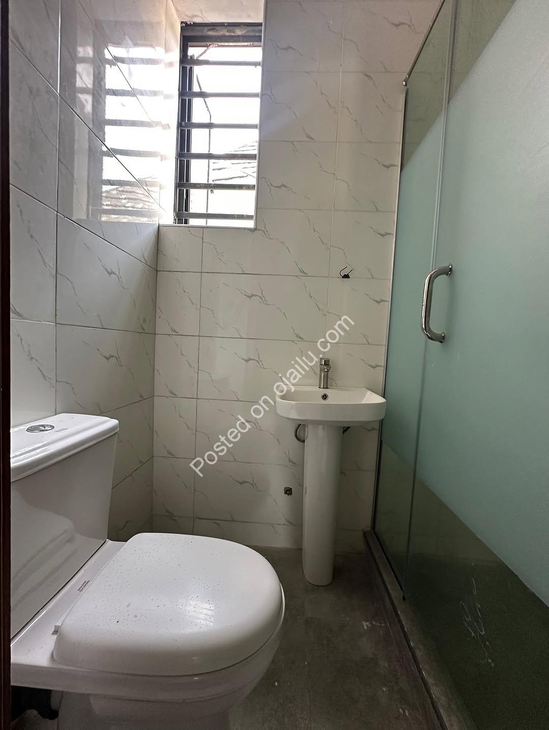4-Bed Terrace Duplex: Smart Home, Prime Lekki