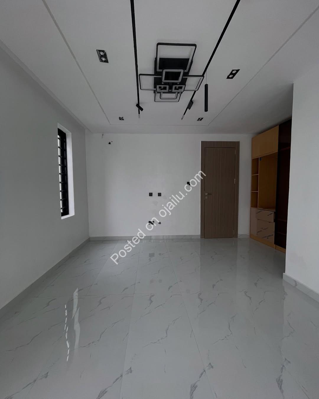 Sun-Soaked 5-Bed Duplex in VGC – N350M