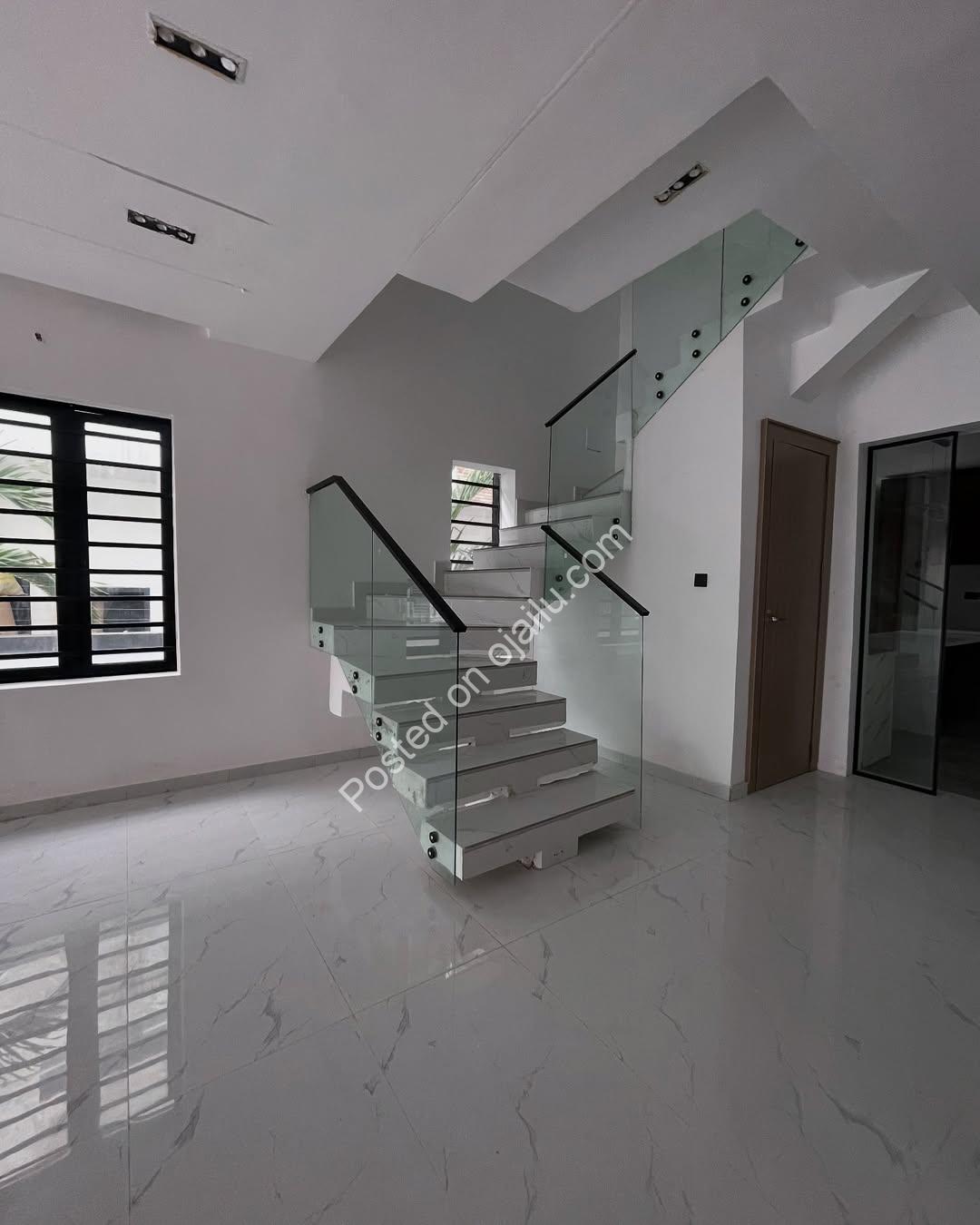 Sun-Soaked 5-Bed Duplex in VGC – N350M
