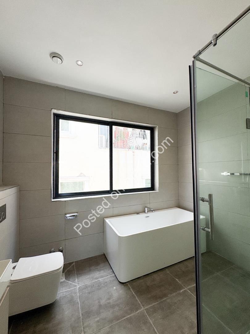 Ikoyi Living Redefined: 5 Ensuite Bedrooms + Rooftop