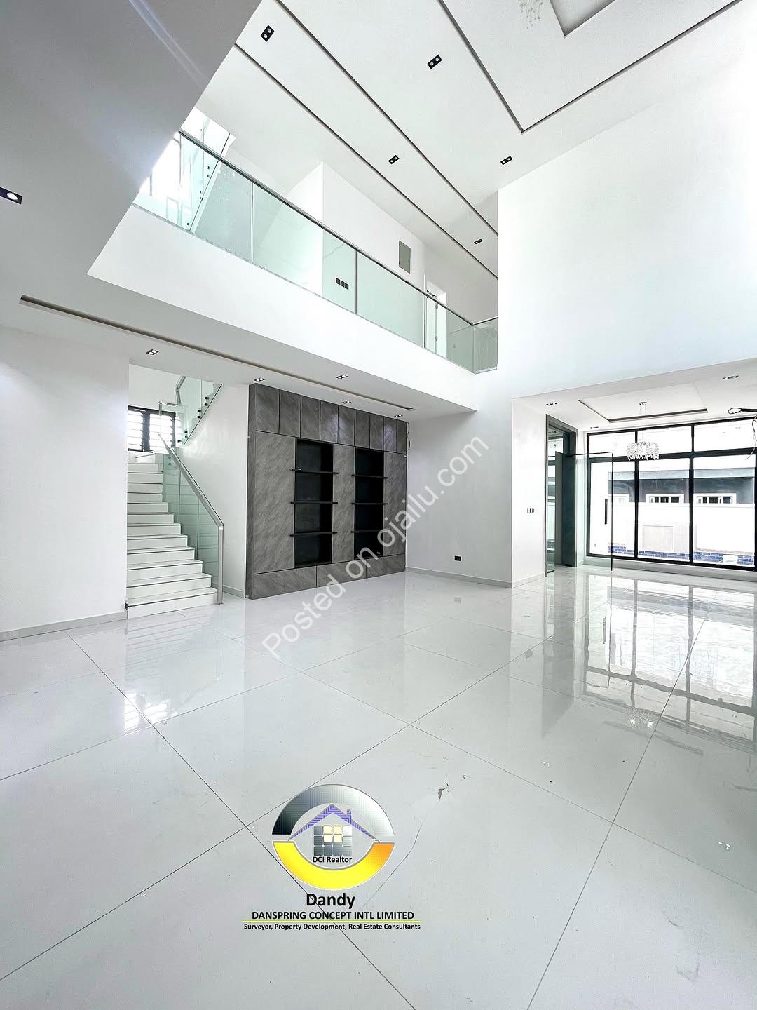 Resort-Style Living: Pool, Cinema & Rooftop Terrace!