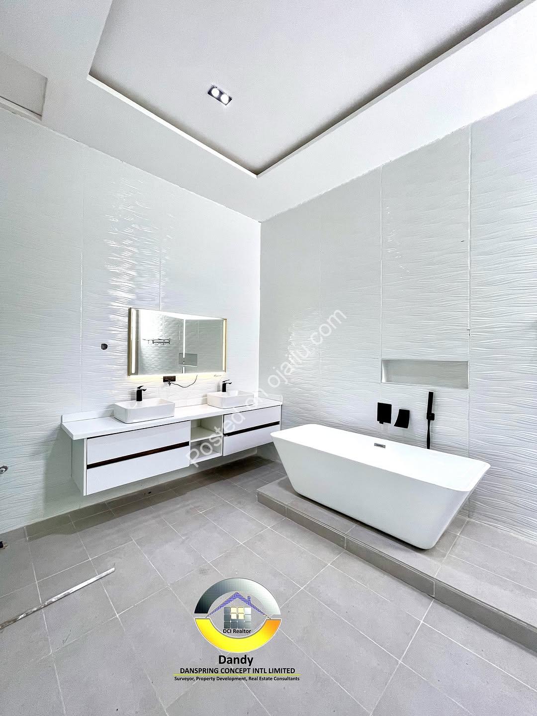 Resort-Style Living: Pool, Cinema & Rooftop Terrace!