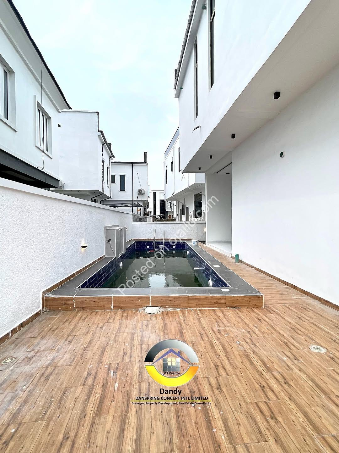 Resort-Style Living: Pool, Cinema & Rooftop Terrace!