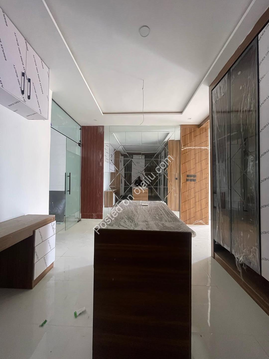 Your Private Resort Awaits: 5BR Duplex with Cinema & Pool