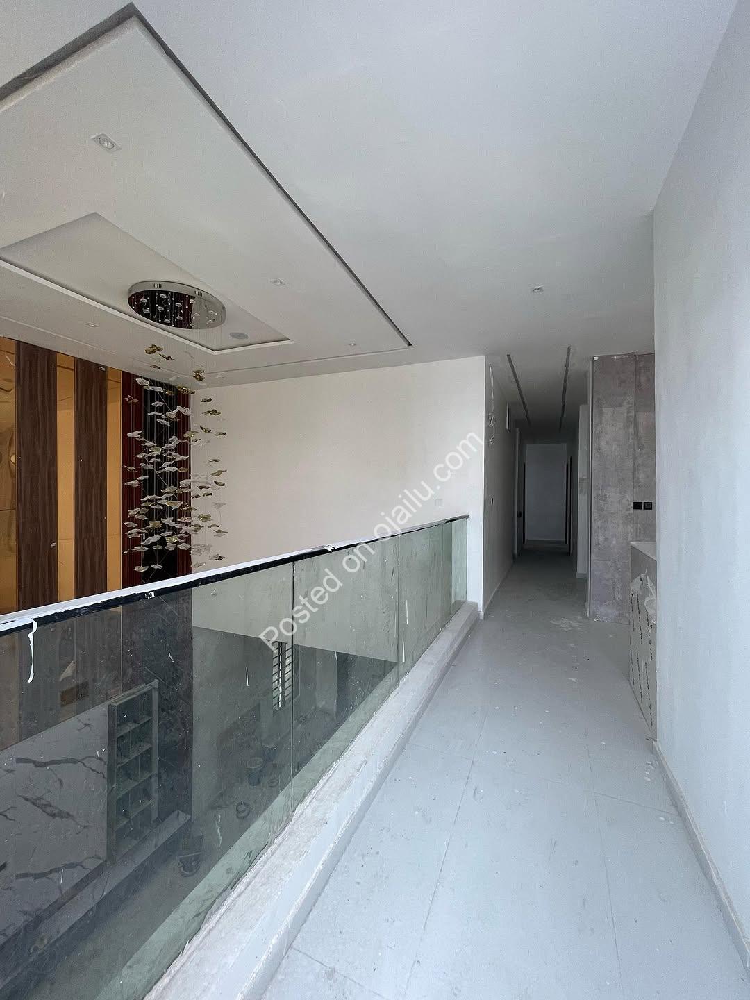 Your Private Resort Awaits: 5BR Duplex with Cinema & Pool