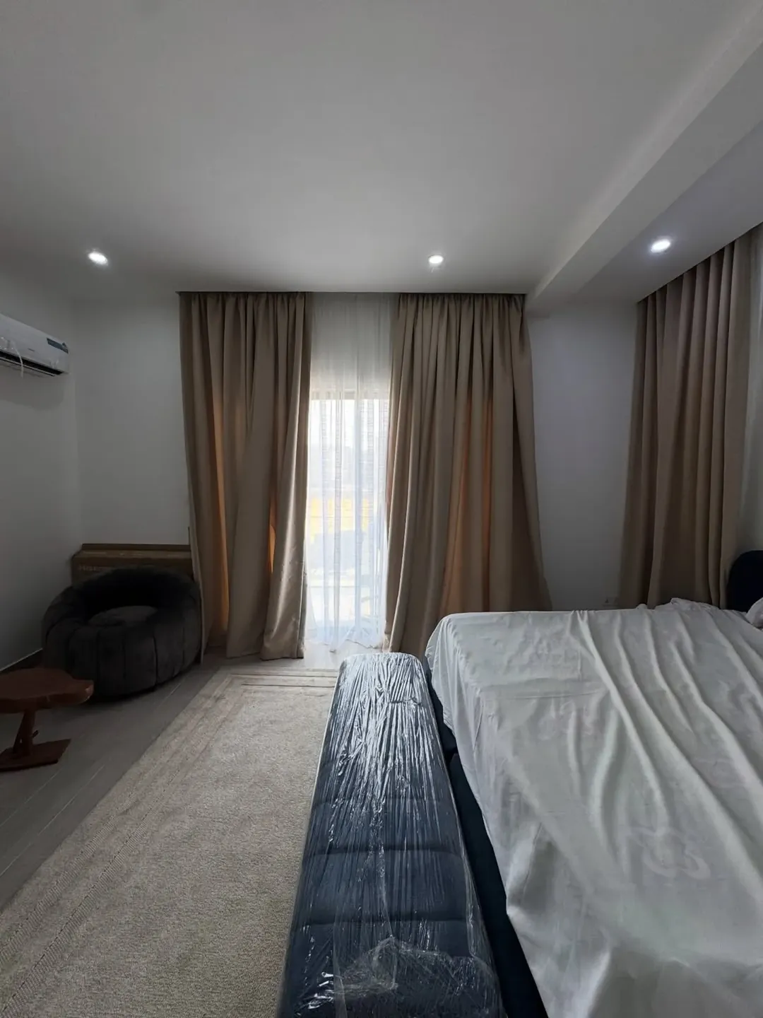 Ikate Elegance: New 2 & 3 Bed with Pool & Elevator