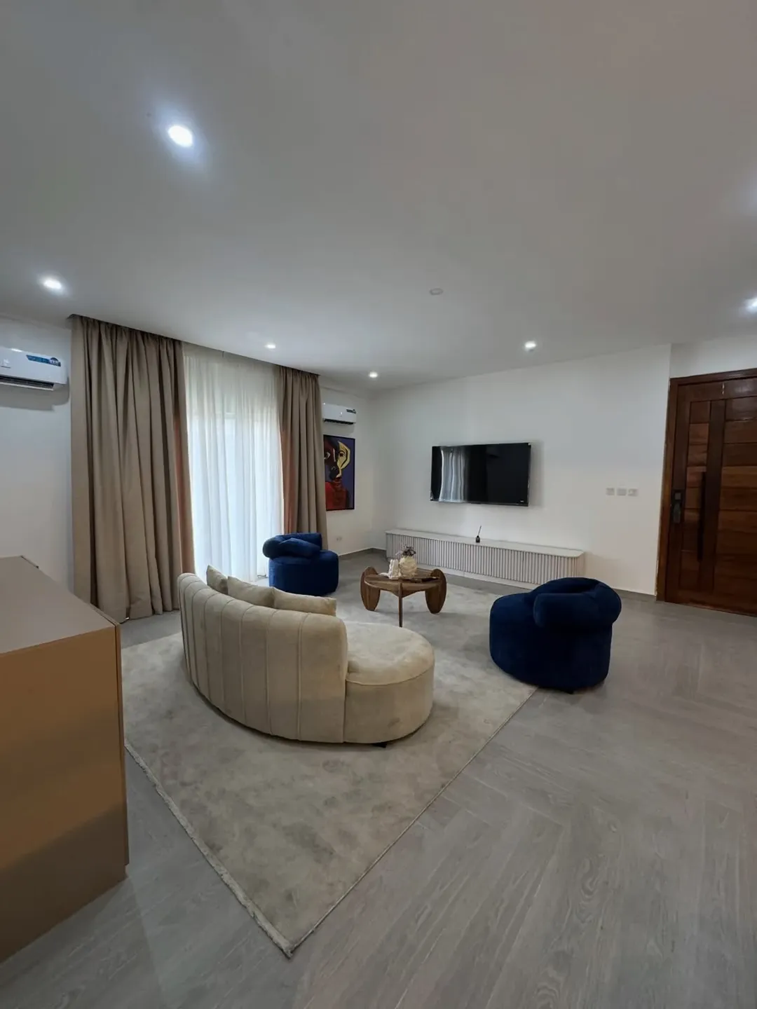 Ikate Elegance: New 2 & 3 Bed with Pool & Elevator