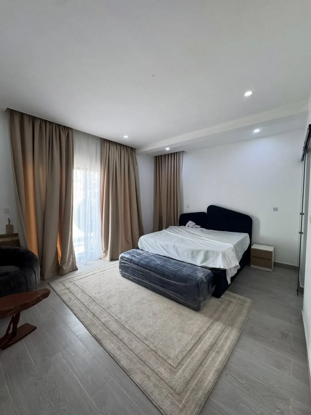 Ikate Elegance: New 2 & 3 Bed with Pool & Elevator