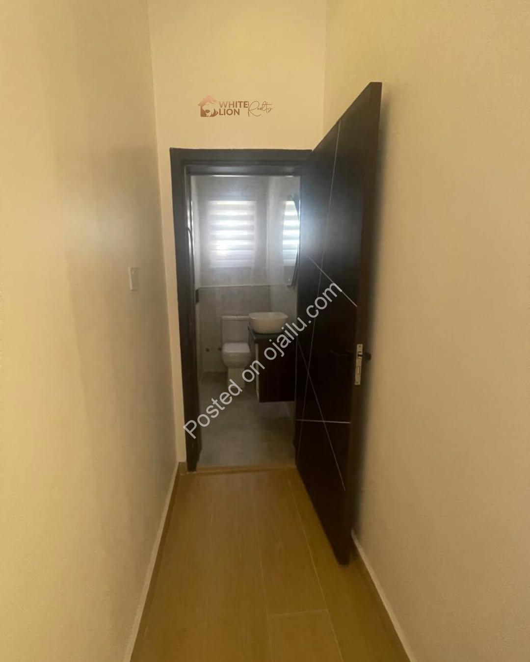 Contemporary 2-Bed with Soundproof Comfort in Agungi