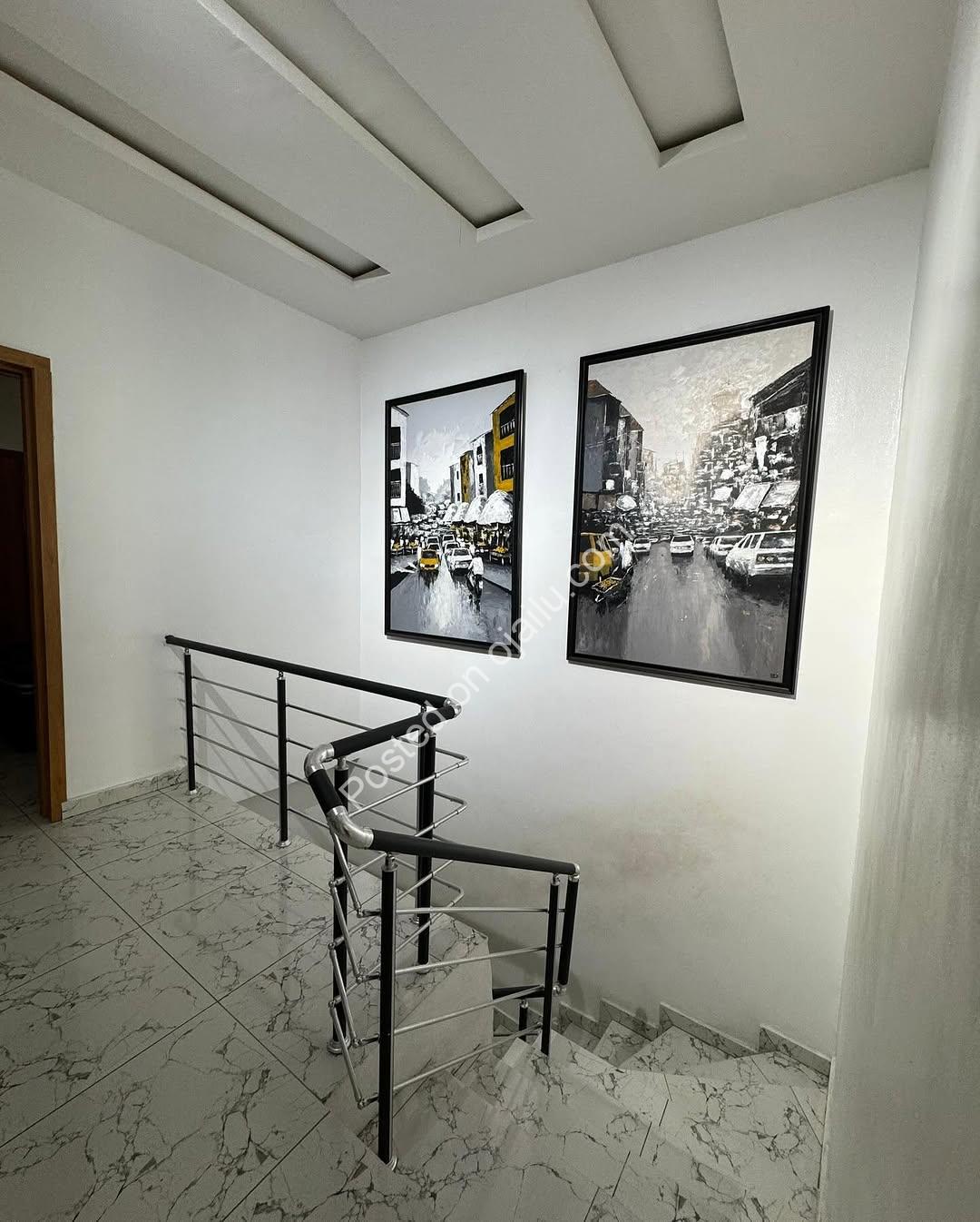 Experience Elegance: 4BR Terrace Duplex in VGC