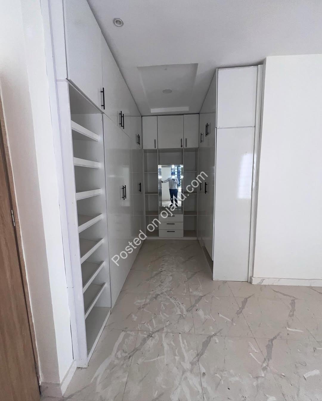 Sleek 4BR Semi-Detached Duplex in VGC – All En-Suite! #DreamHome