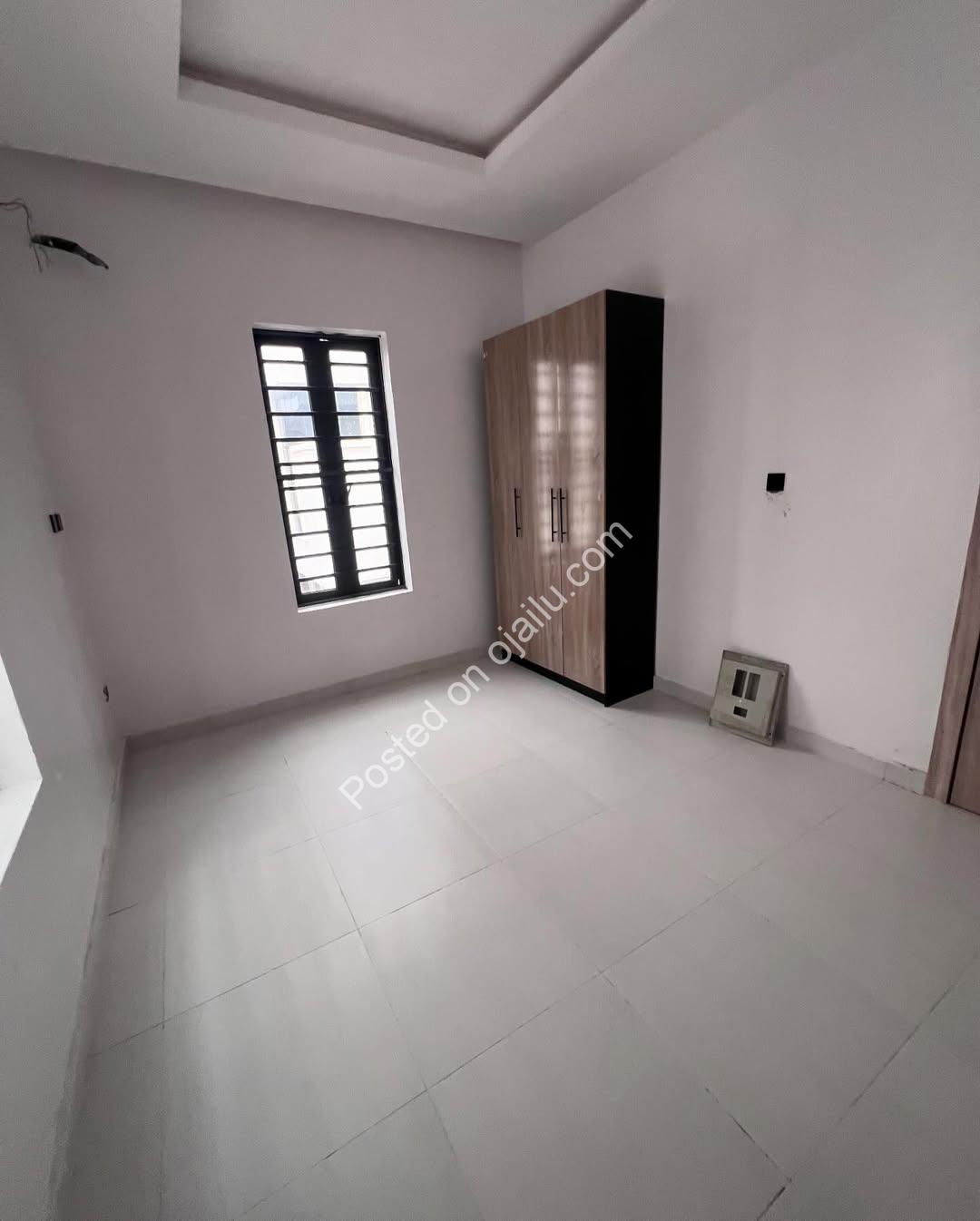4 BEDROOM SEMI DETACHED DUPLEX