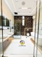 Smart 5-Bed Duplex: Pool, Mini Bar & Smart Home
