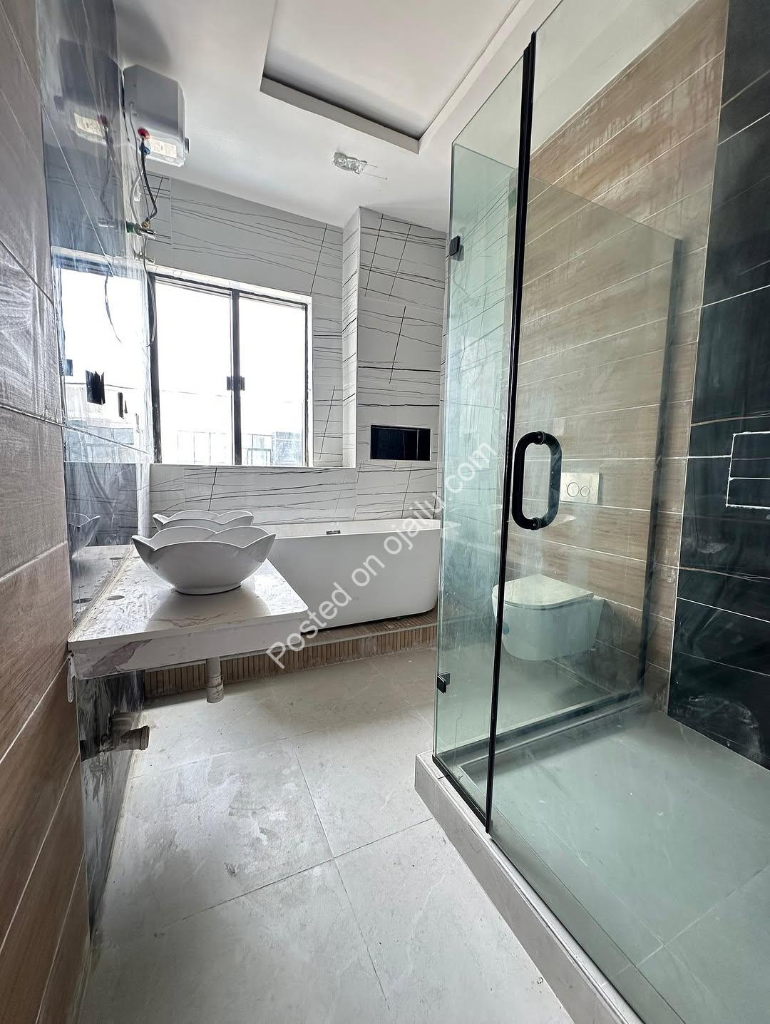 Chevron Smart Home: 4-Bed Fully Automated with Pool