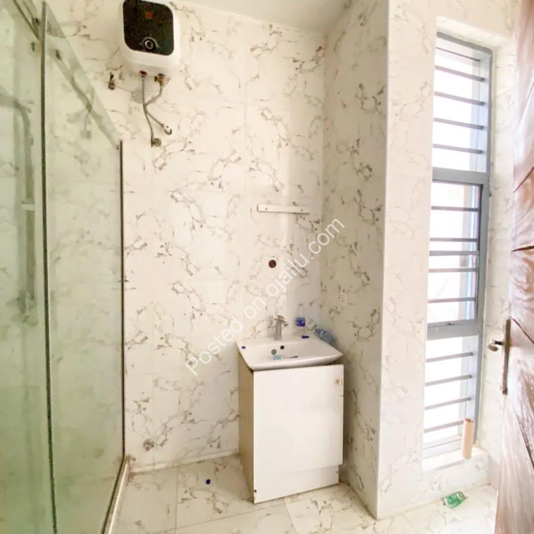 Orchid Lekki 4BR: Premium Terrace Living, ₦8M/Year. Inquire Now!